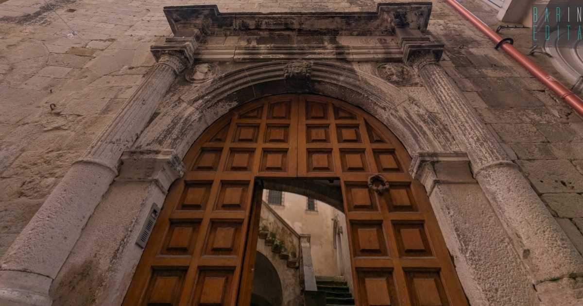 Palazzo Zizzi, quell'antico "libro in pietra" che racconta la storia architettonica di Bari